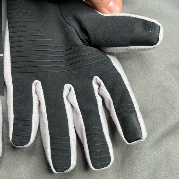 Lululemon City Keeper Gloves NWT L/XL Light Grey (HRLC) *Fleece Lined - Picture 11 of 17